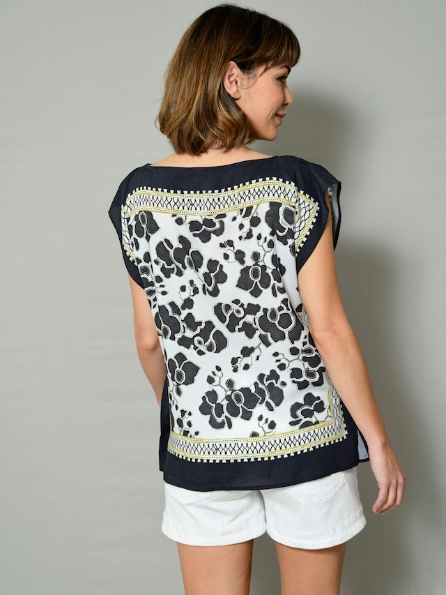 Blusenshirt in bequemer Schlupfform 2