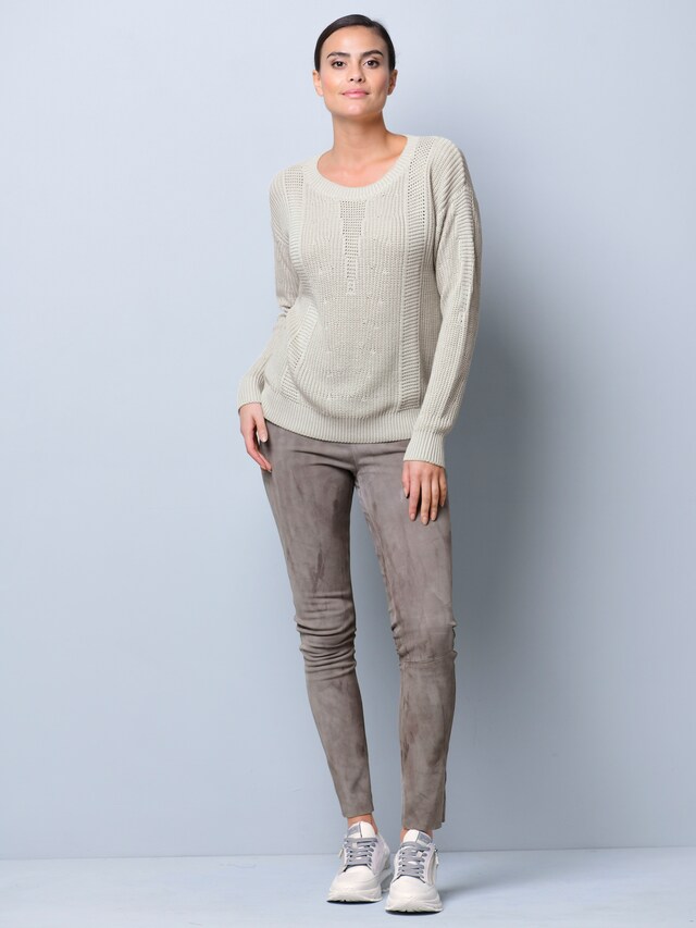 Pullover mit verschiedenen Strickmustern 1