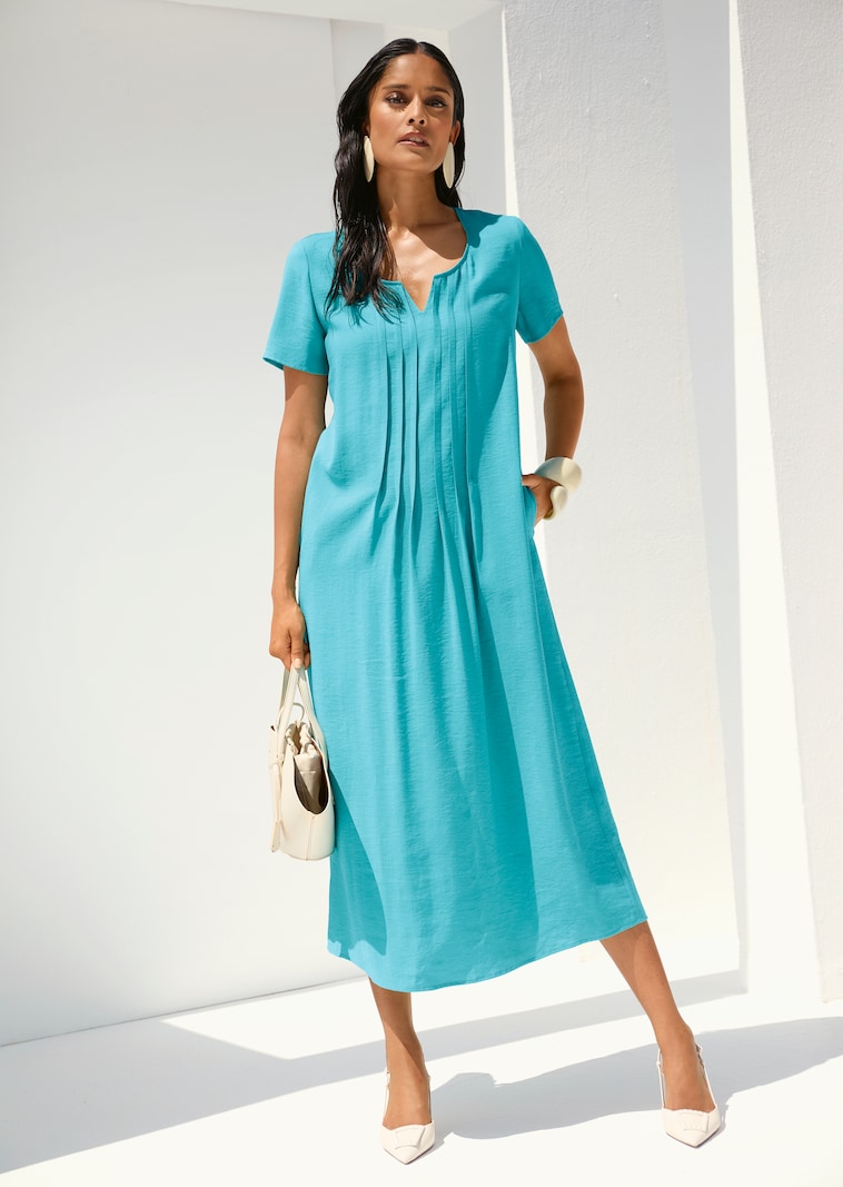 Langes Kleid mit halblangen Ärmeln