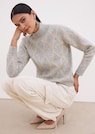Glitzernder Pullover mit Rauten-Muster thumbnail 7
