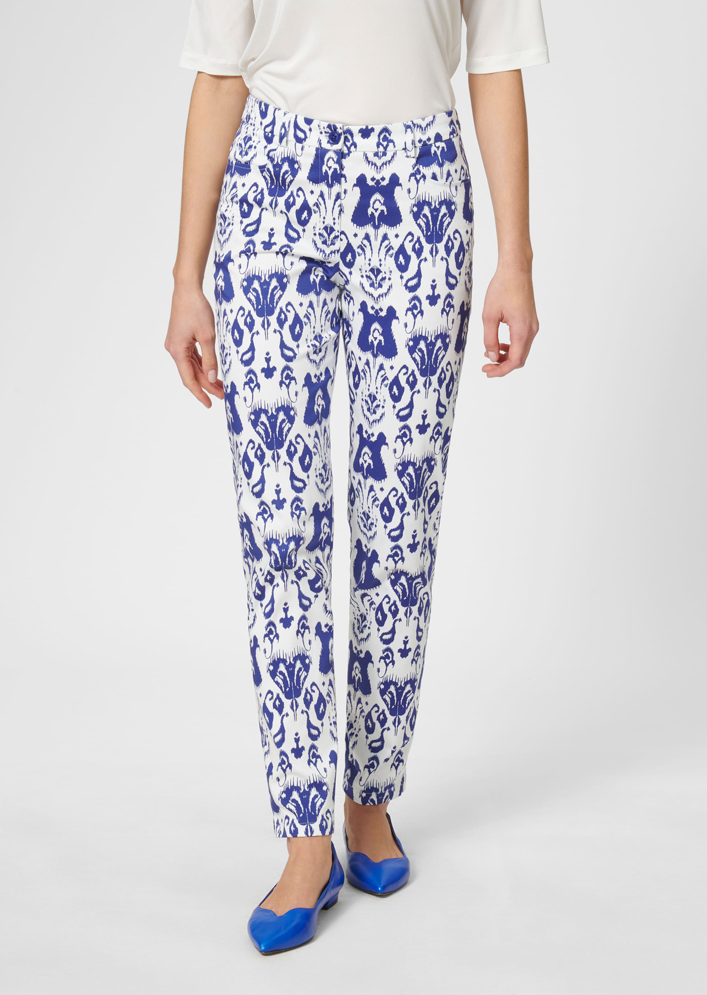 Schmale Hose mit Unikat-Print