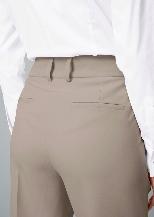 Hose mit Falten 4