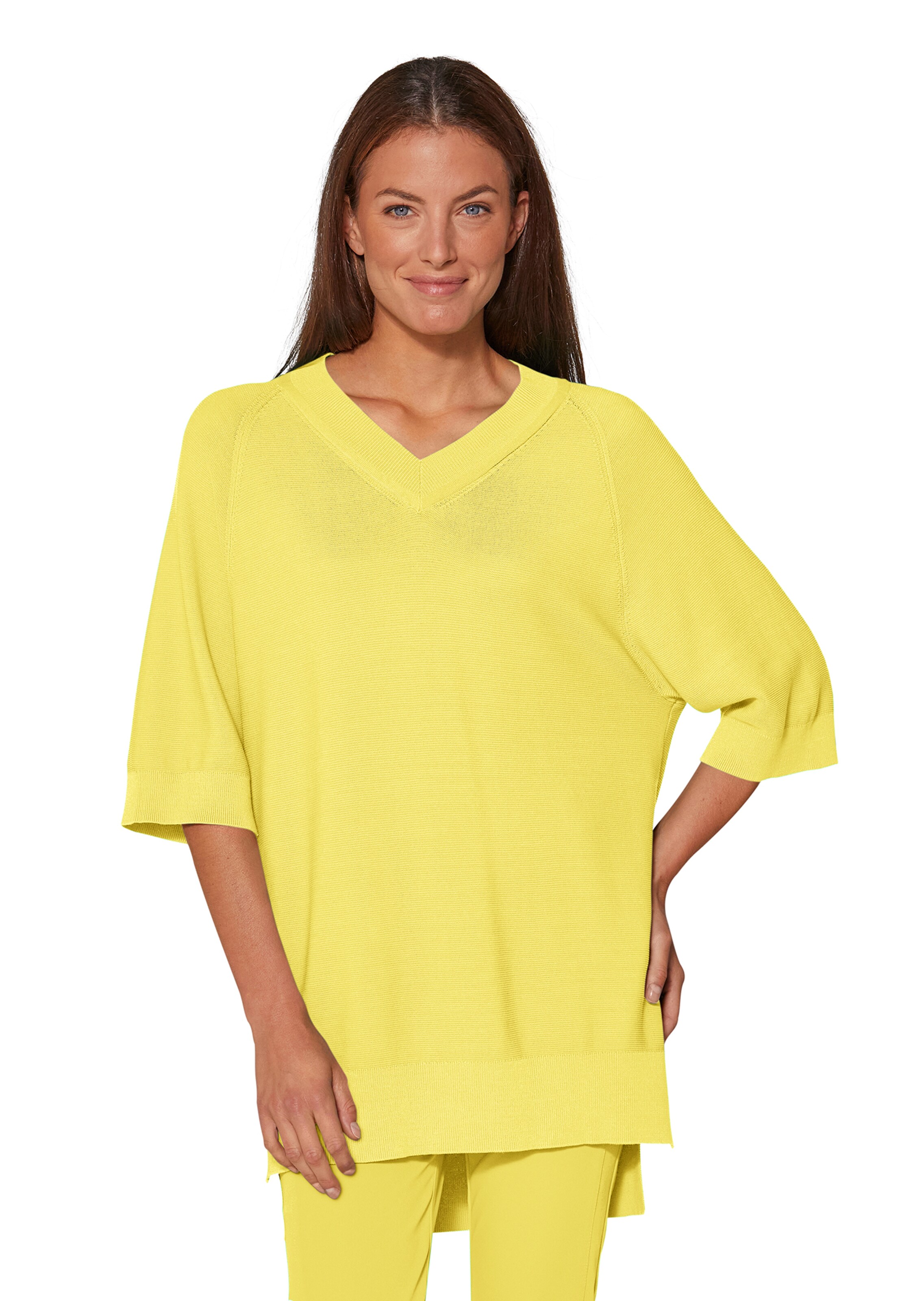 Langer Strickpullover mit V-Ausschnitt