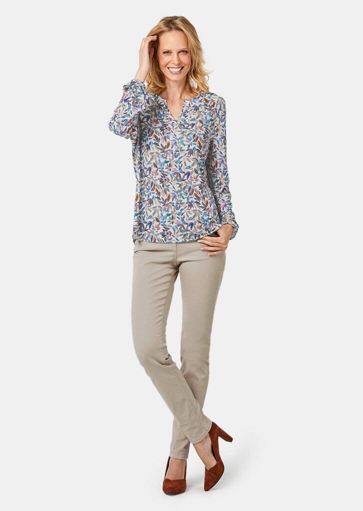 Blusenshirt in femininer Form