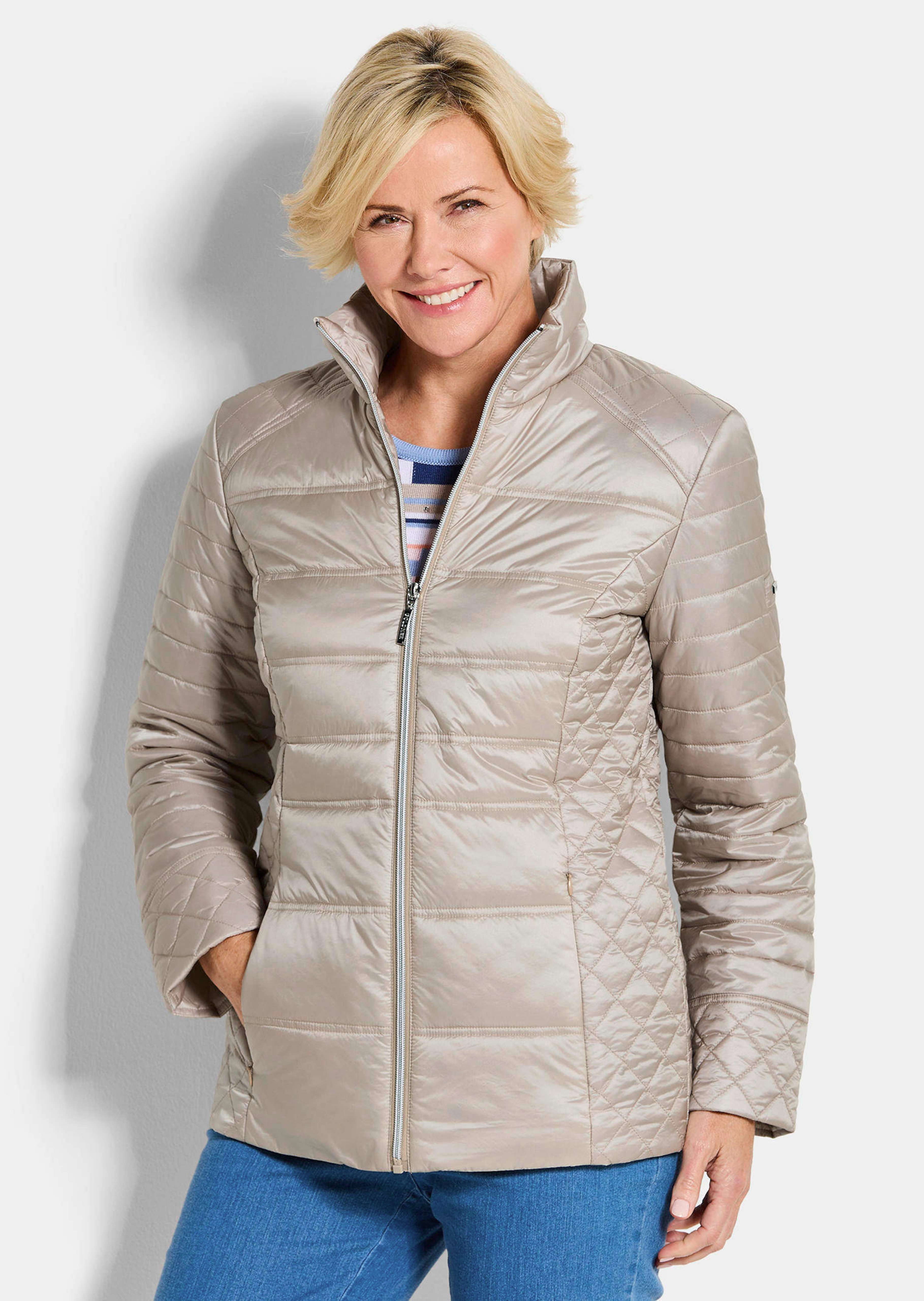 Steppjacke mit Reißverschlusstaschen