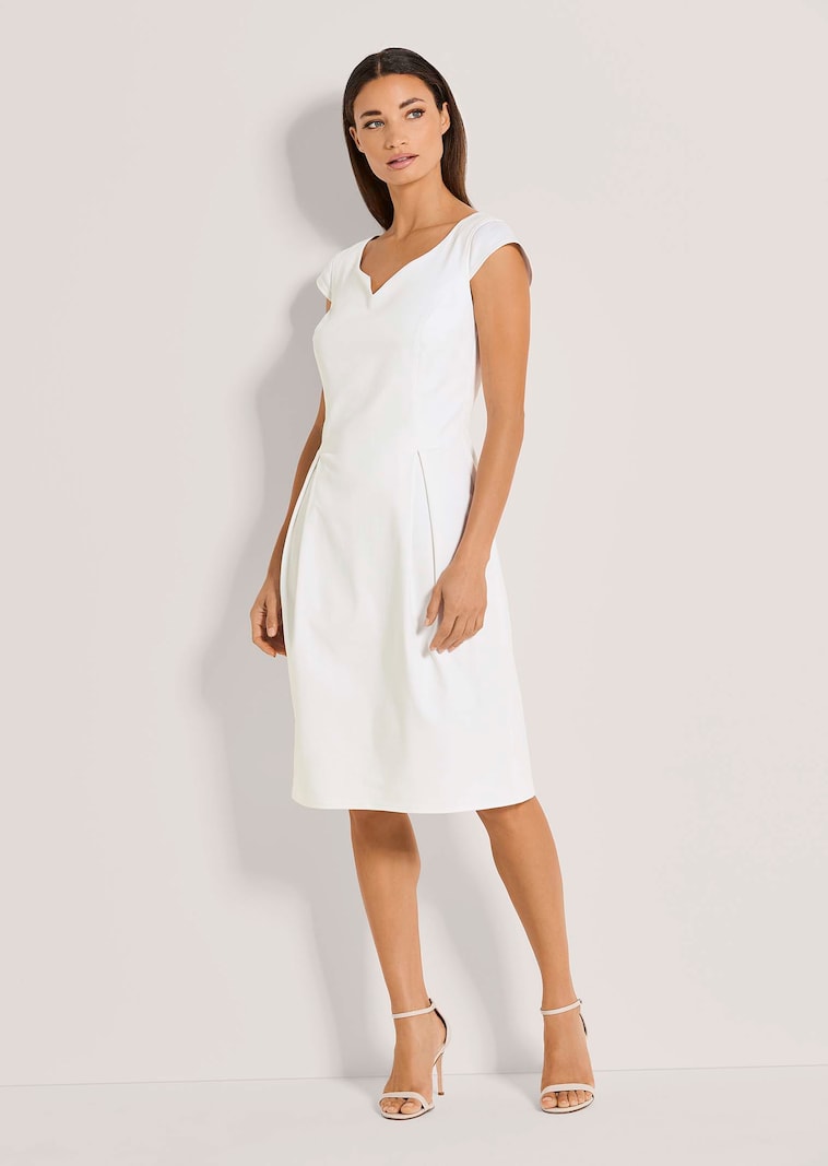 Kleid mit Kappärmeln