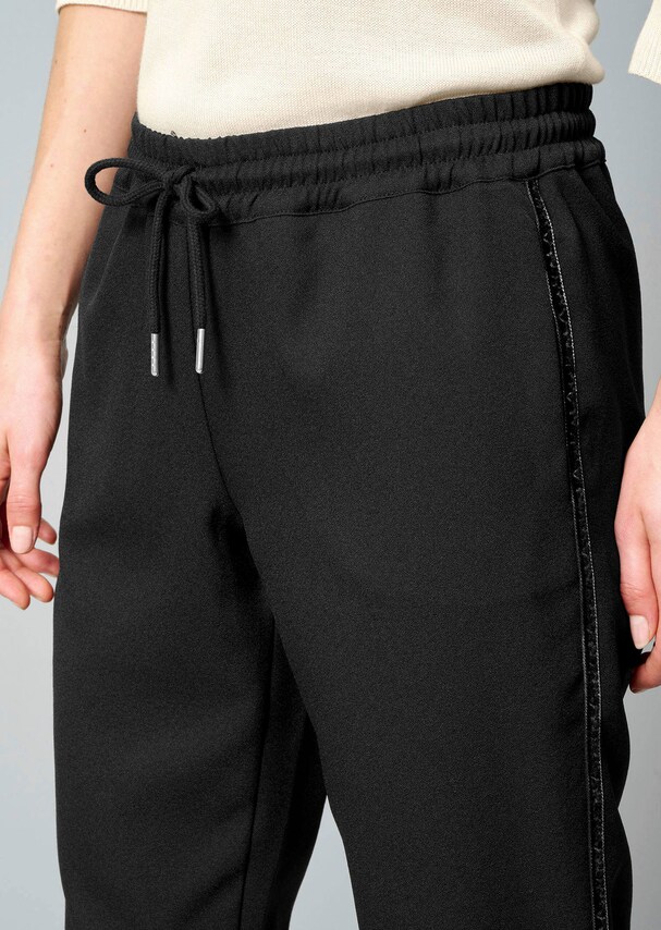 Hose mit Gallonstreifen 4