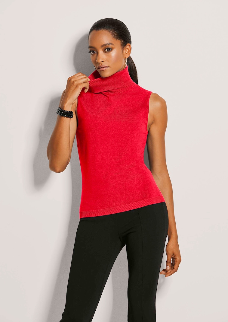 Pull col roulé sans manches