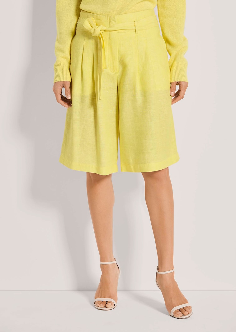 Highwaist-Bermudas aus Leinen
