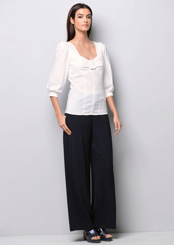 Bluse mit Riegel im Vorderteil 1