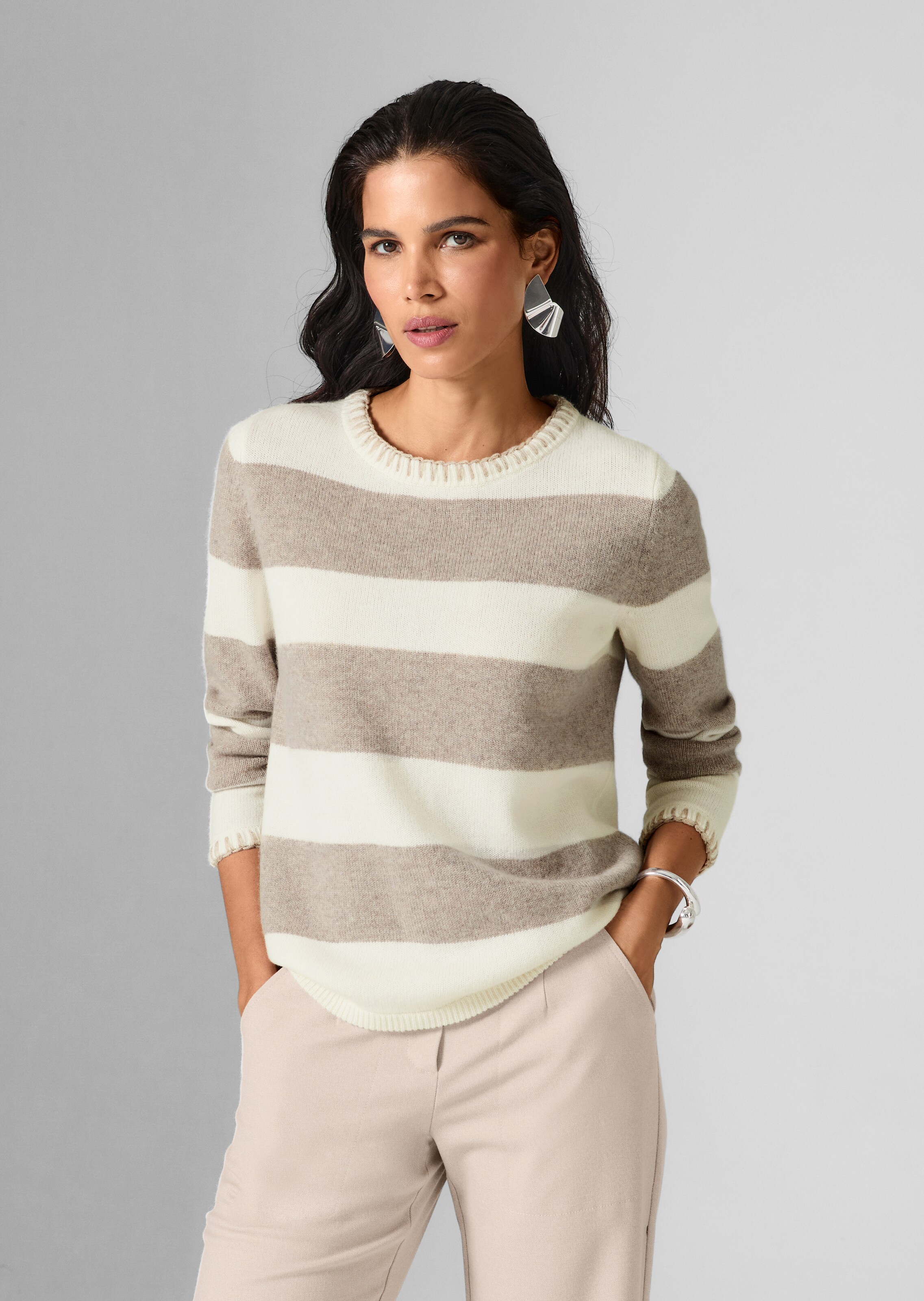 Wollpullover im Blockstreifen-Design