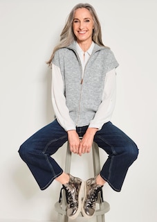 Gilet en tricot avec fermeture zippée. thumbnail 7