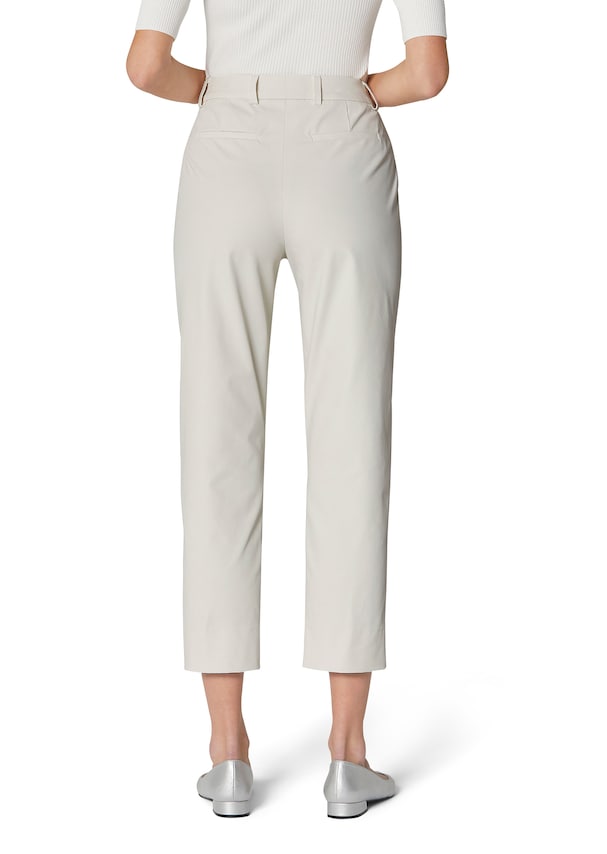 Slim-fit 7/8 high-waist trousers in innovative techno stretch 2