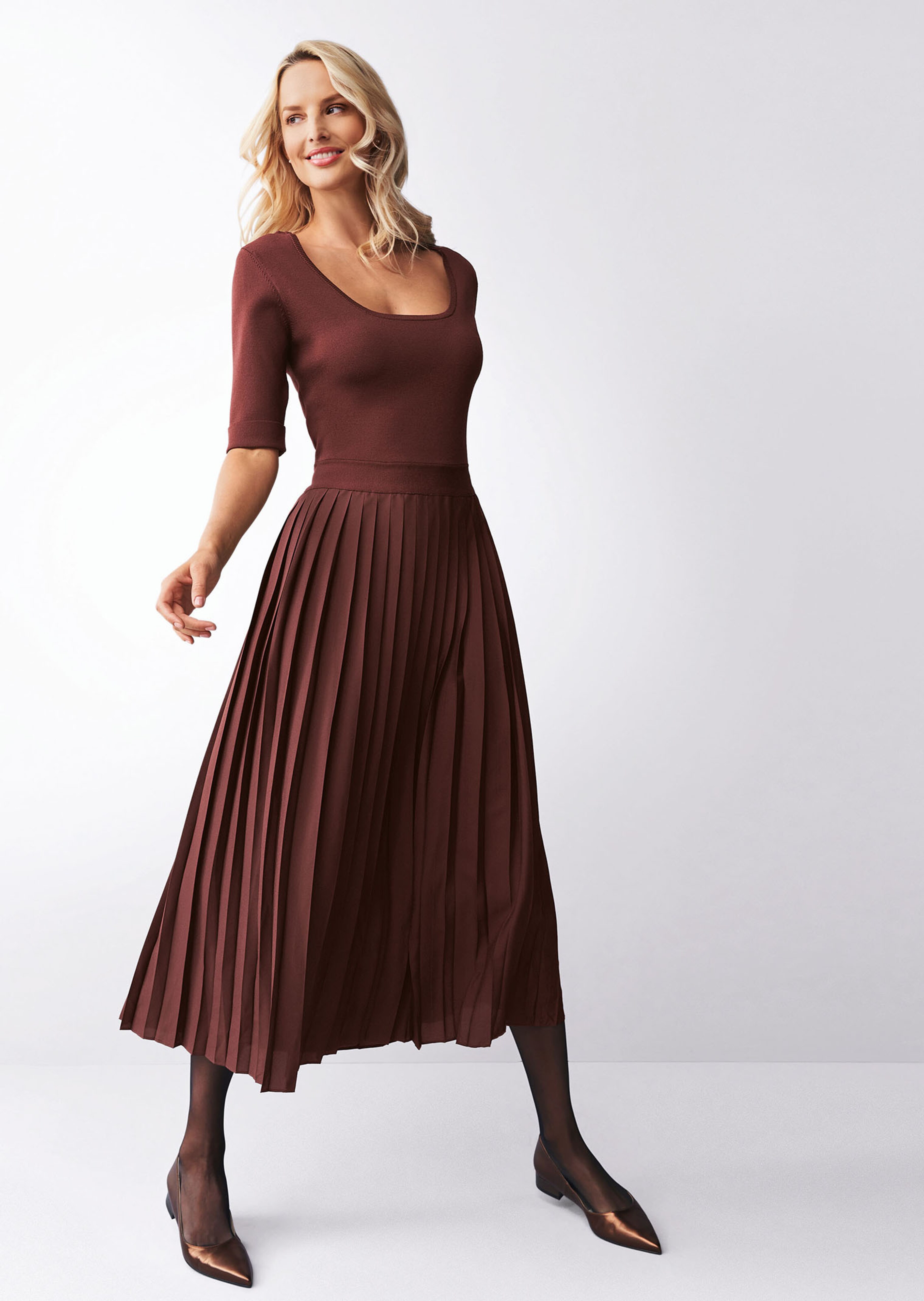 Spitze Ballerinas mit Cut-Outs