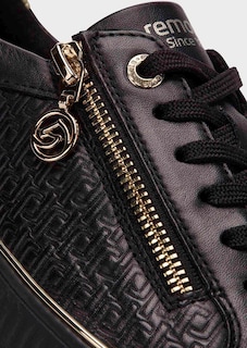 Sneakers thumbnail 3