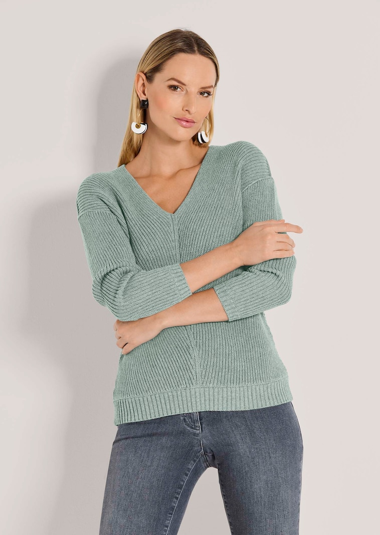 Langarm-Pullover mit V-Ausschnitt