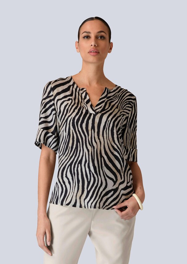 Bluse im Animal-Dessin