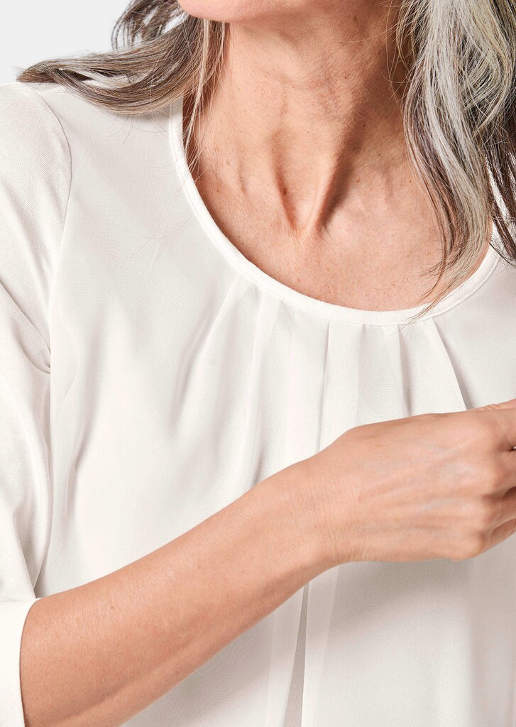 Gepflegtes Shirt in eleganter Blusen-Optik