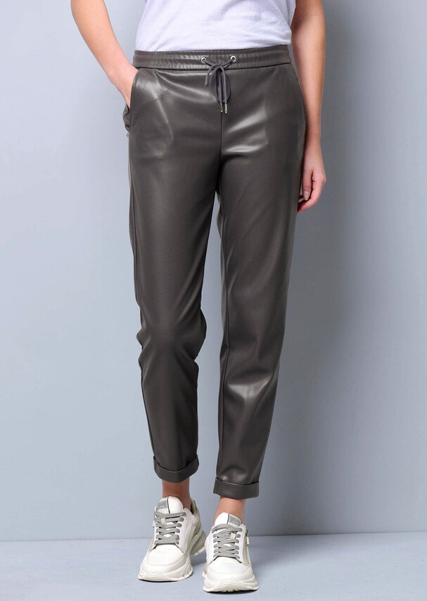 Schlupfhose aus Lederimitat