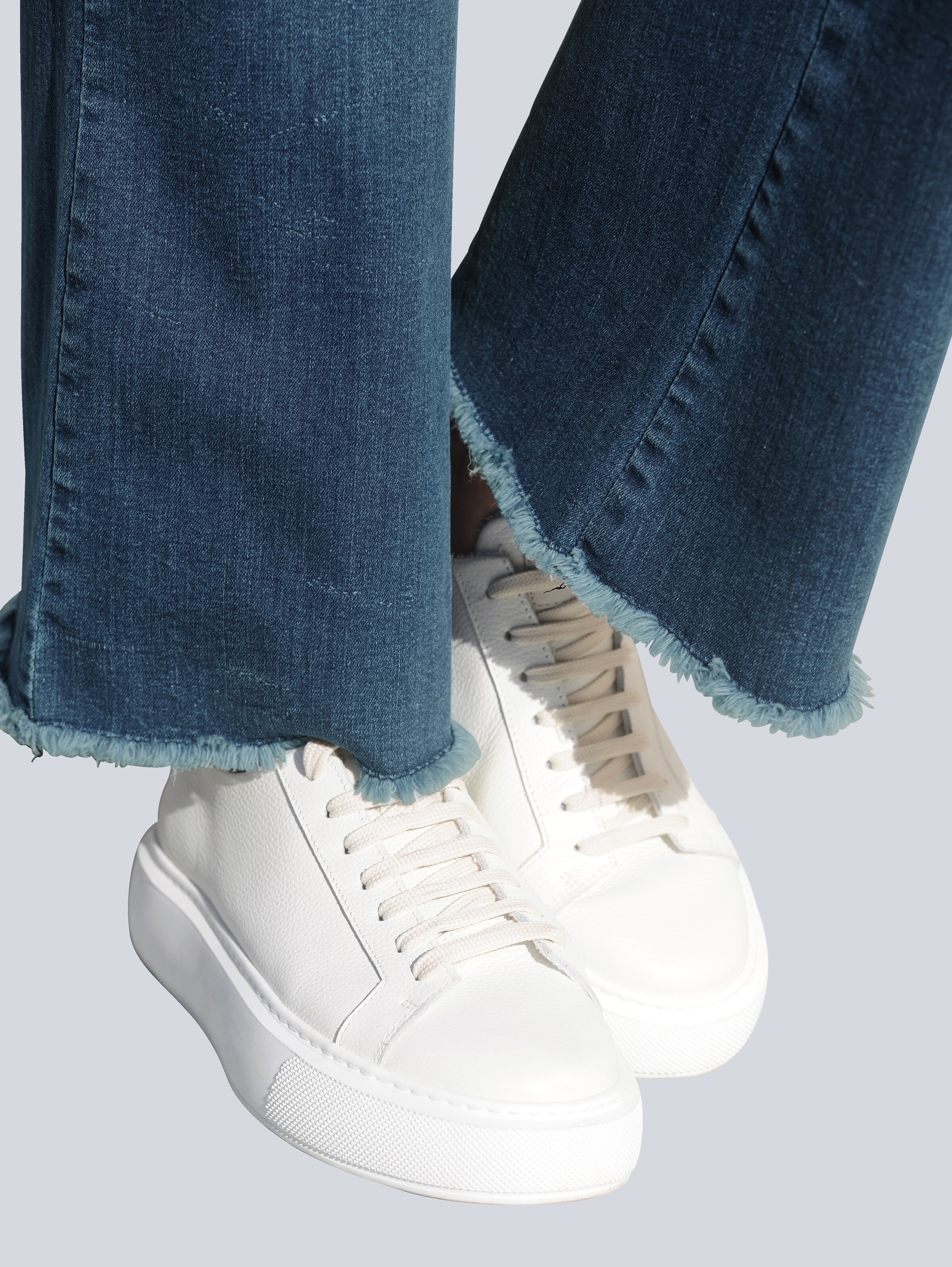 Jeans mit modisch weitem Bein