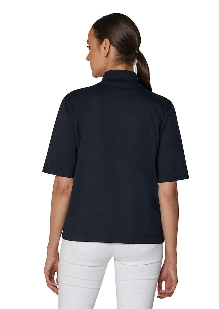 Stand-up collar shirt with short sleeves 2