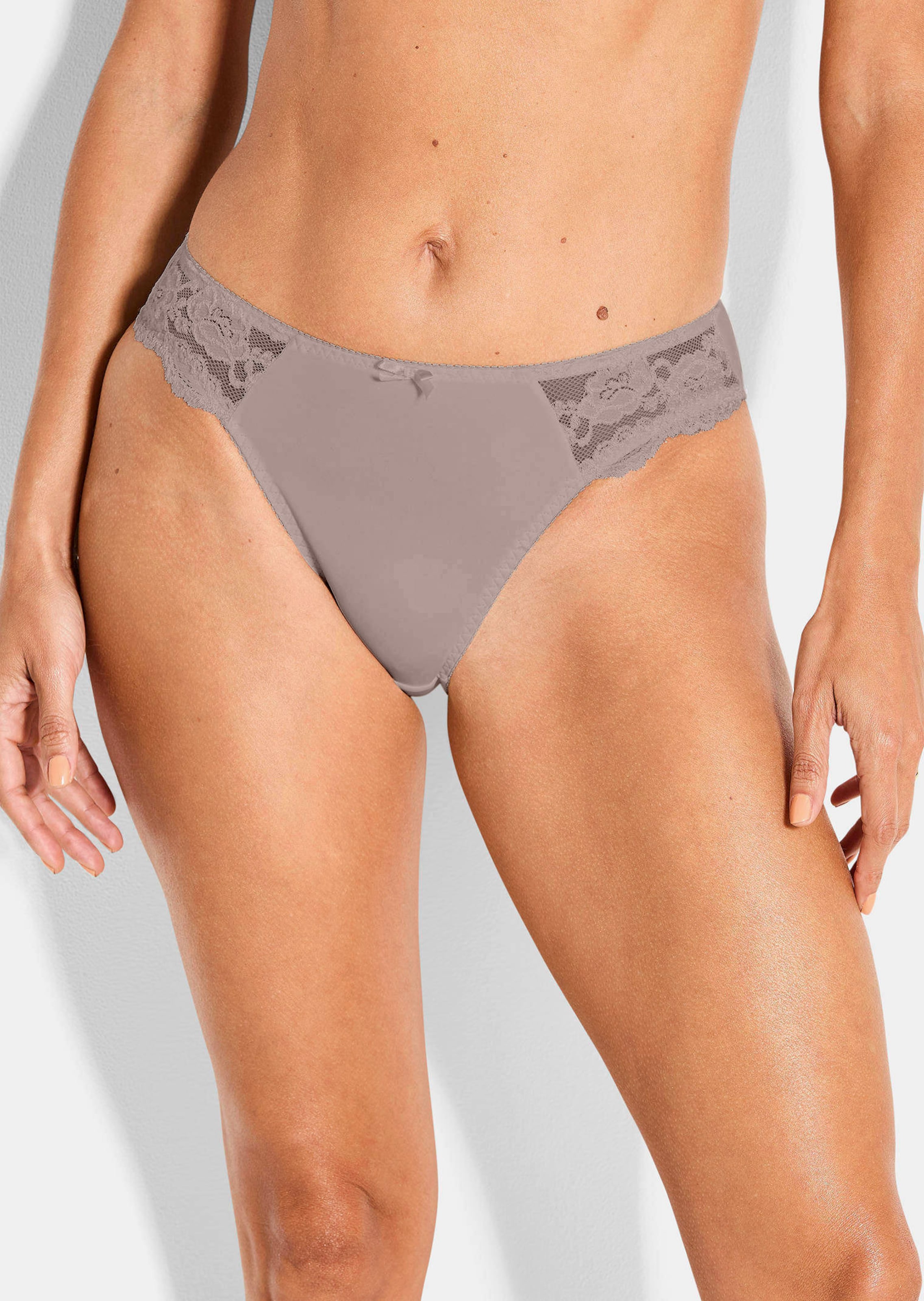 Slip taille basse féminin en dentelle