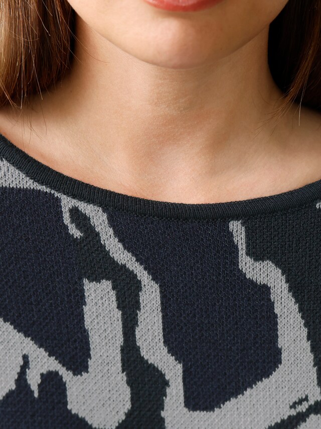 Strickpullover mit abstraktem Intarsienmuster 4