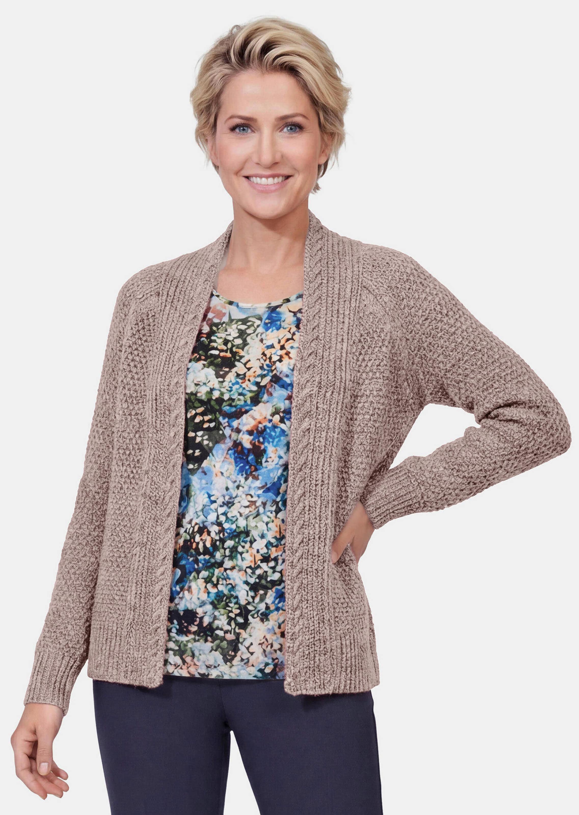 Zeitlose Strickjacke in Grobstrick