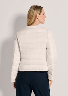 Leichte Steppjacke mit bestickter Blende thumbnail 3