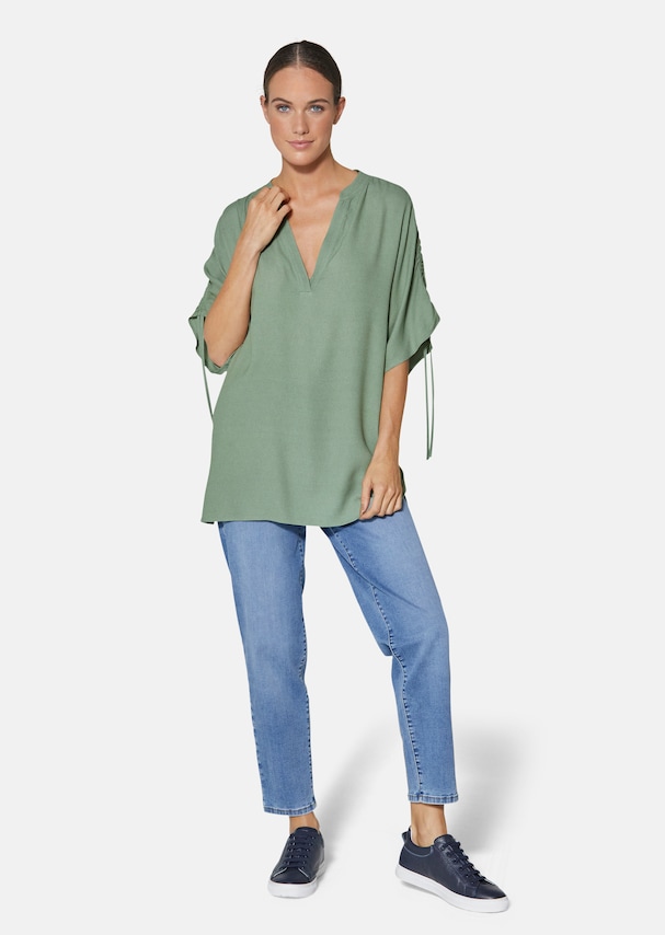 Oversized shirt with variable sleeves 1
