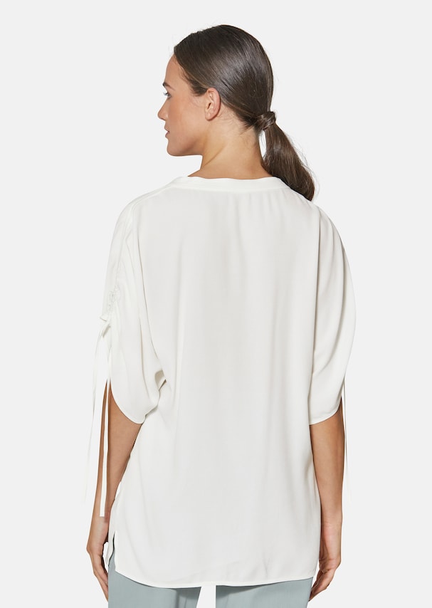 Oversized shirt with variable sleeves 2