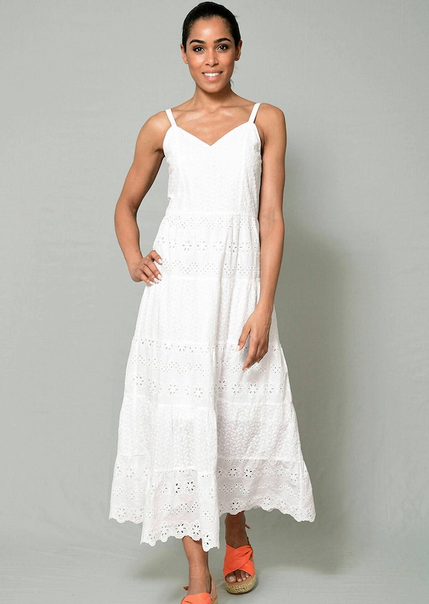 Strandkleid mit schönen Spitzendetails 3