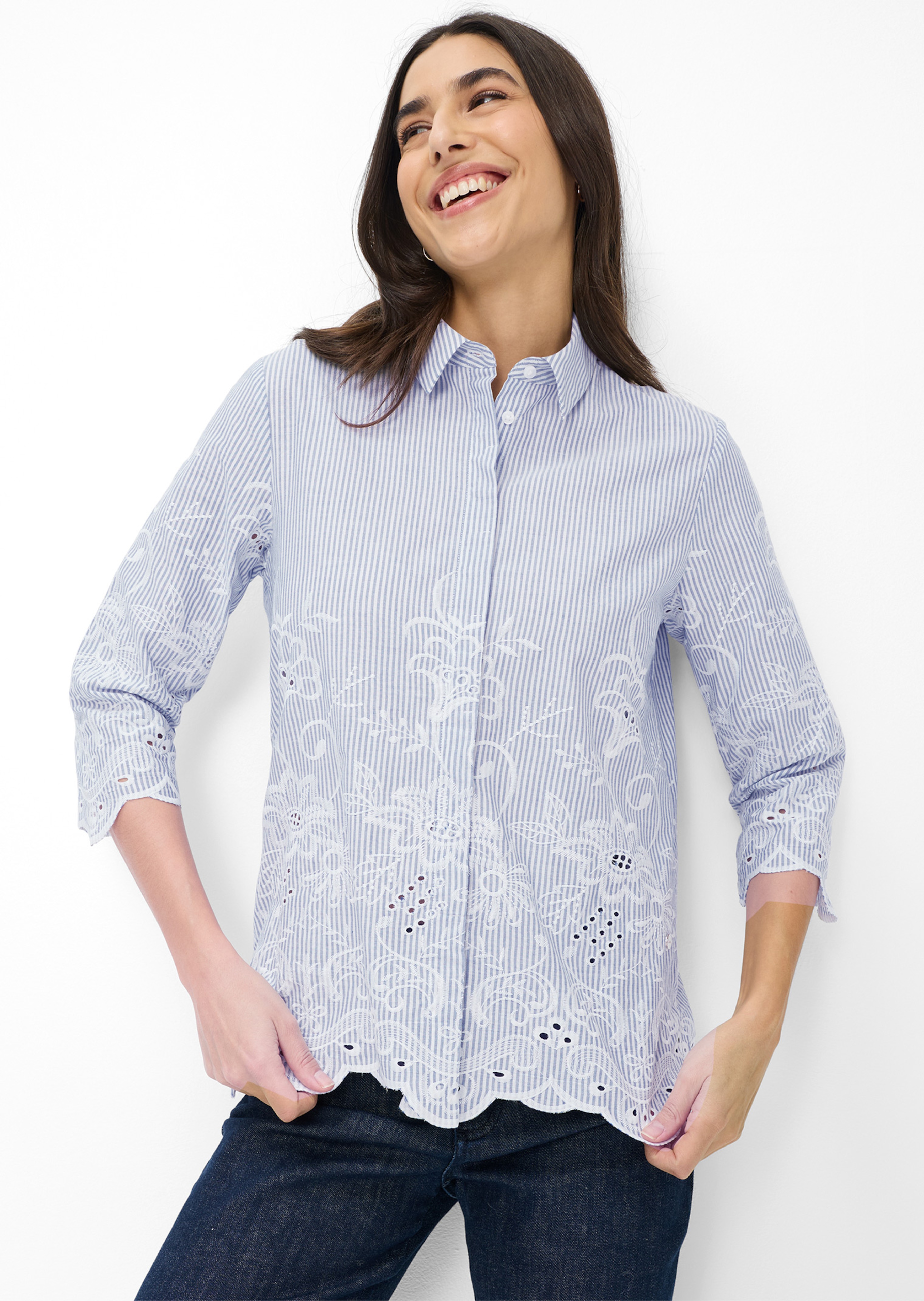 Baumwollbluse mit Streifen und Blütenstickerei