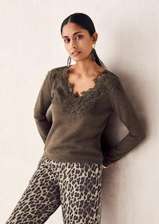 Feinstrickpullover mit Spitzenbesatz thumbnail 7
