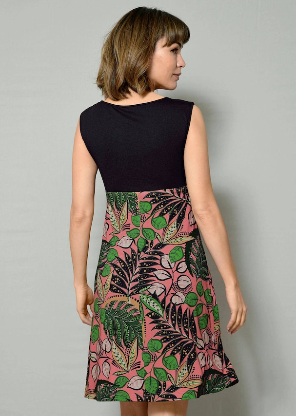 Strandkleid mit grafischem Druck 2