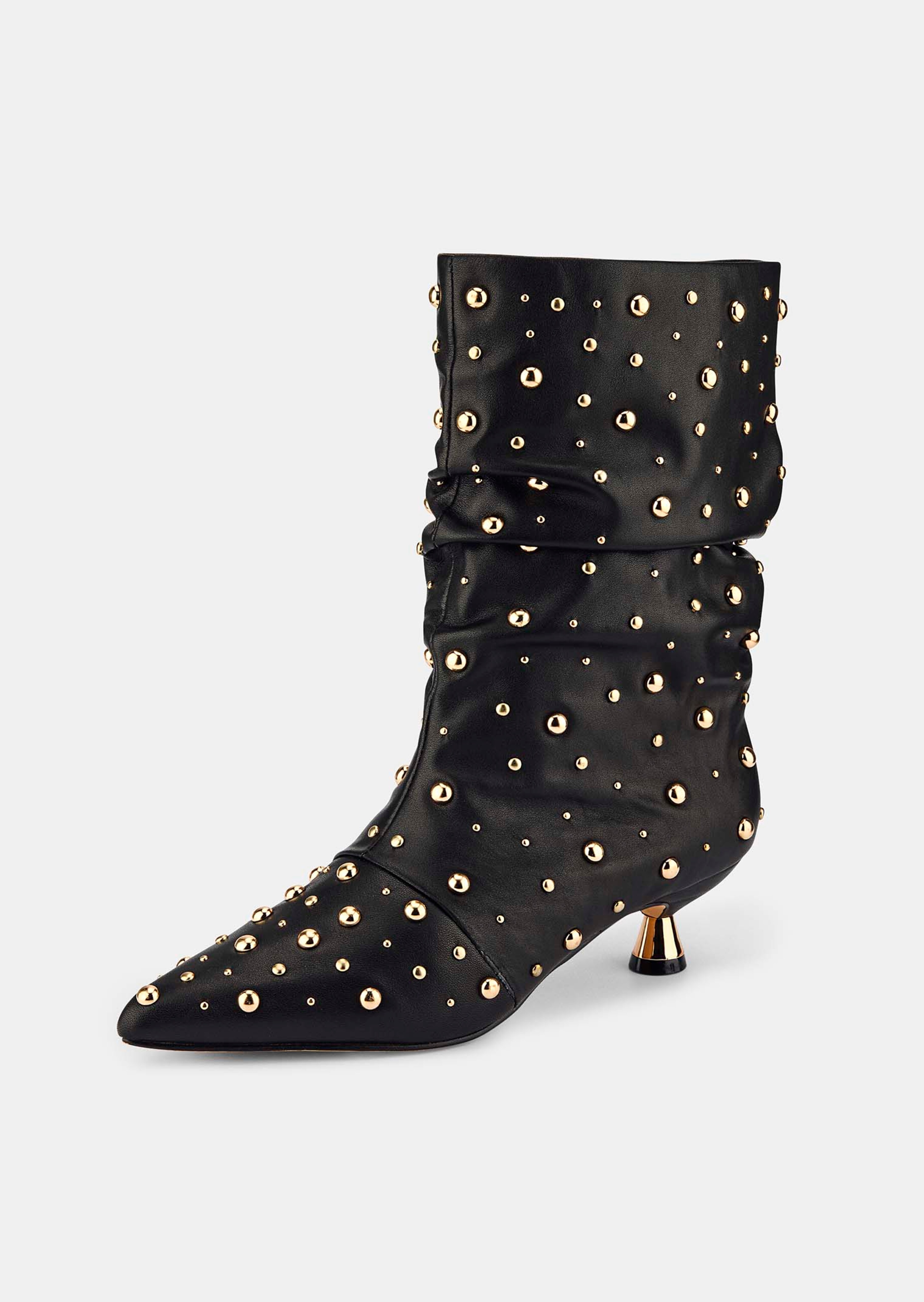 Leren enkellaarsjes met goudkleurige studs