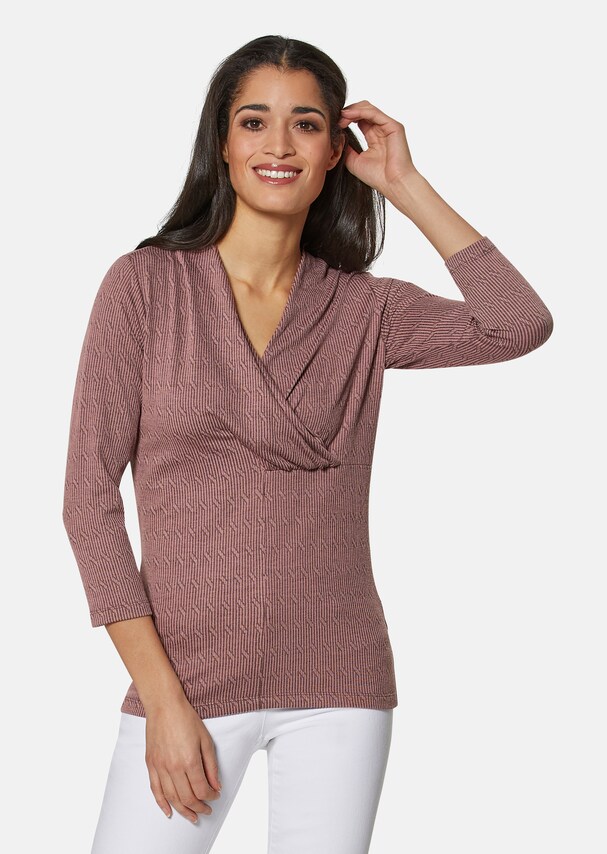 Shirt with 3/4-length sleeves and fashionable gathering