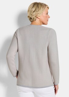 Strickjacke mit aufgesetzten Taschen thumbnail 3
