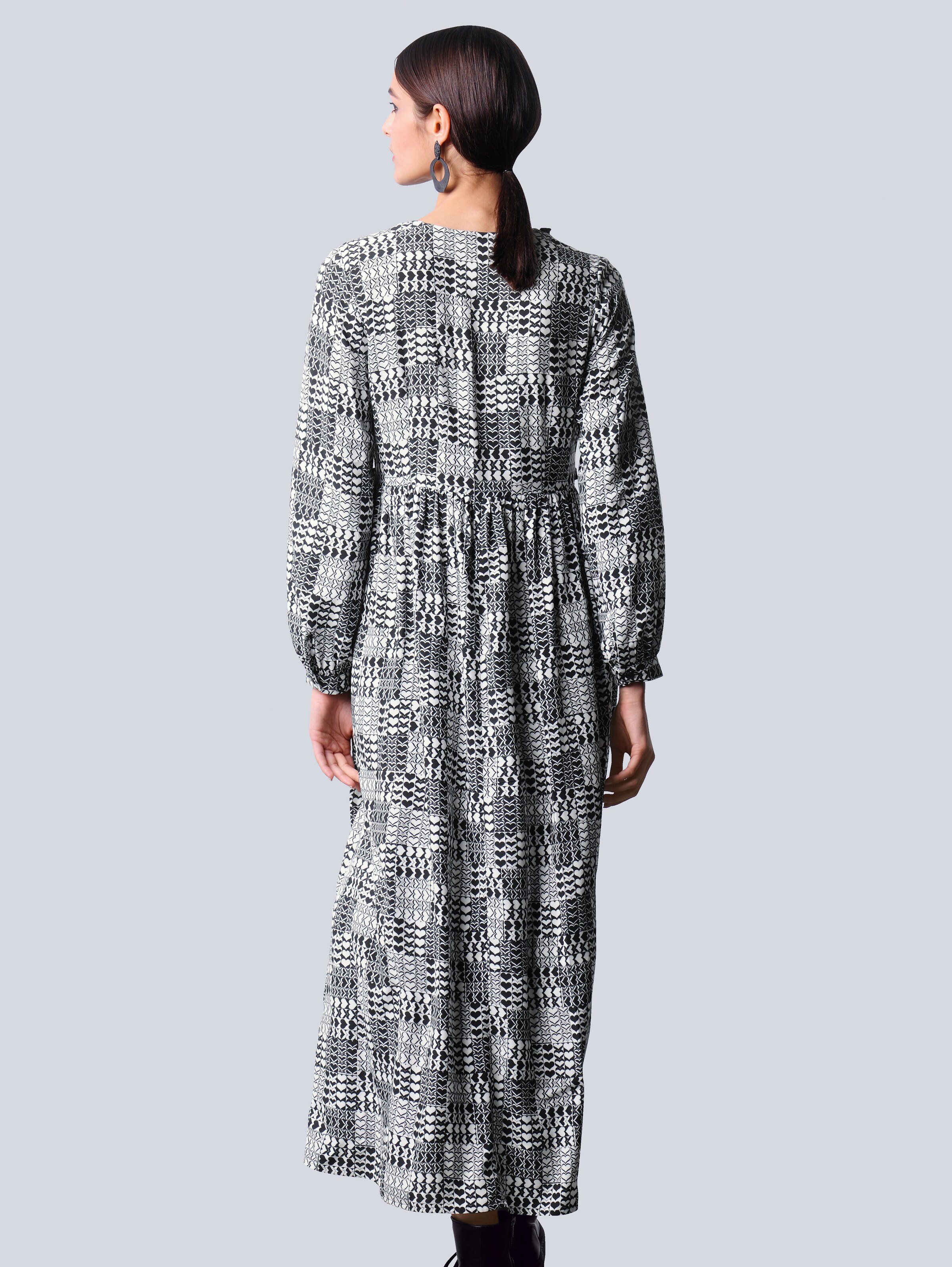 Kleid allover im kleinen Herzchendruck 6