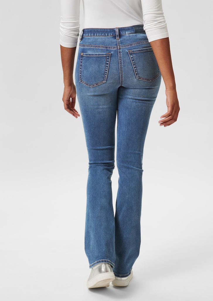 Jeans mit Bootcut 2