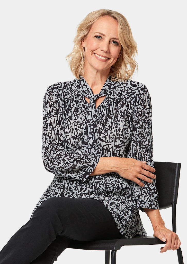 Feinplissee-Bluse mit Schluppe