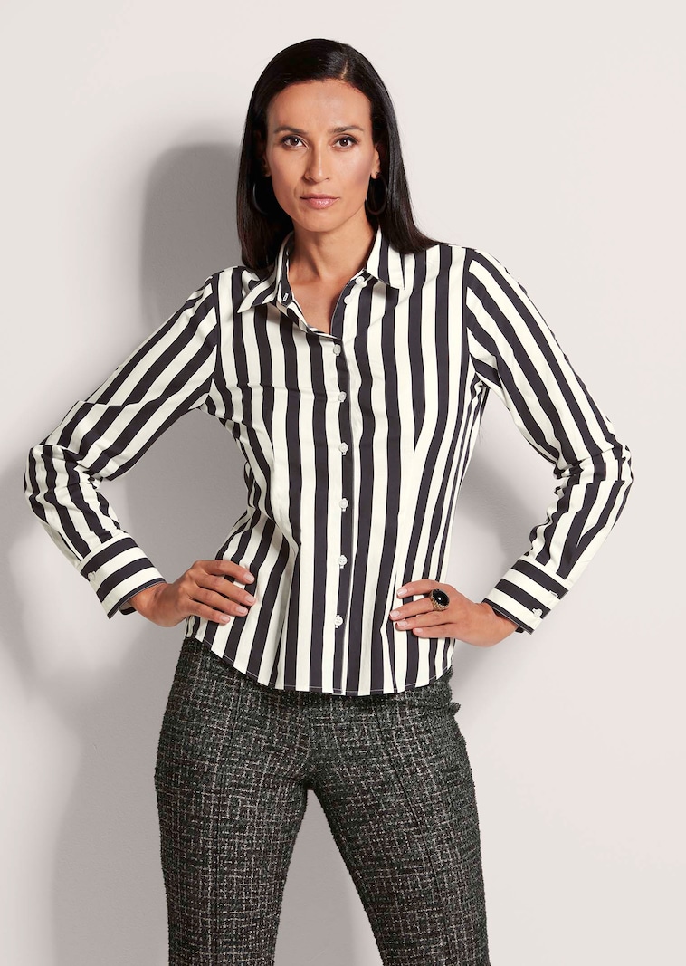 Gestreifte kontraststarke Hemdbluse