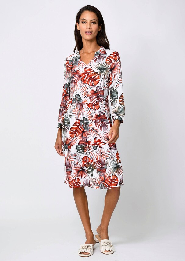 Kleid mit Stufen im Rockteil 1