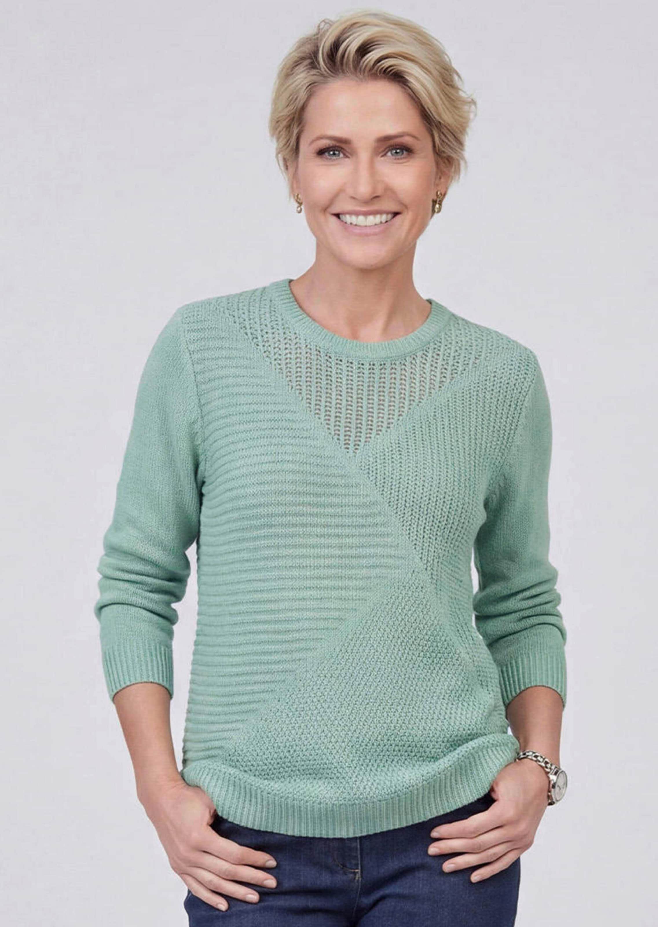 Pull facile d'entretien avec structure côtelée de belle qualité