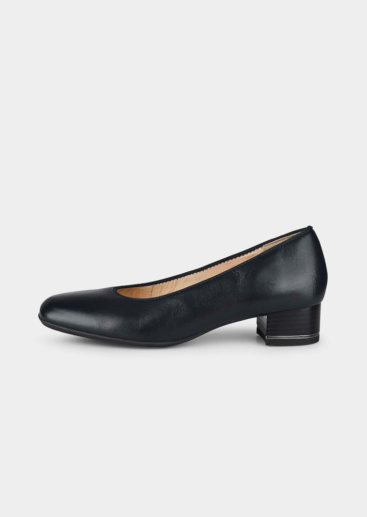 Pumps in klassischem Look