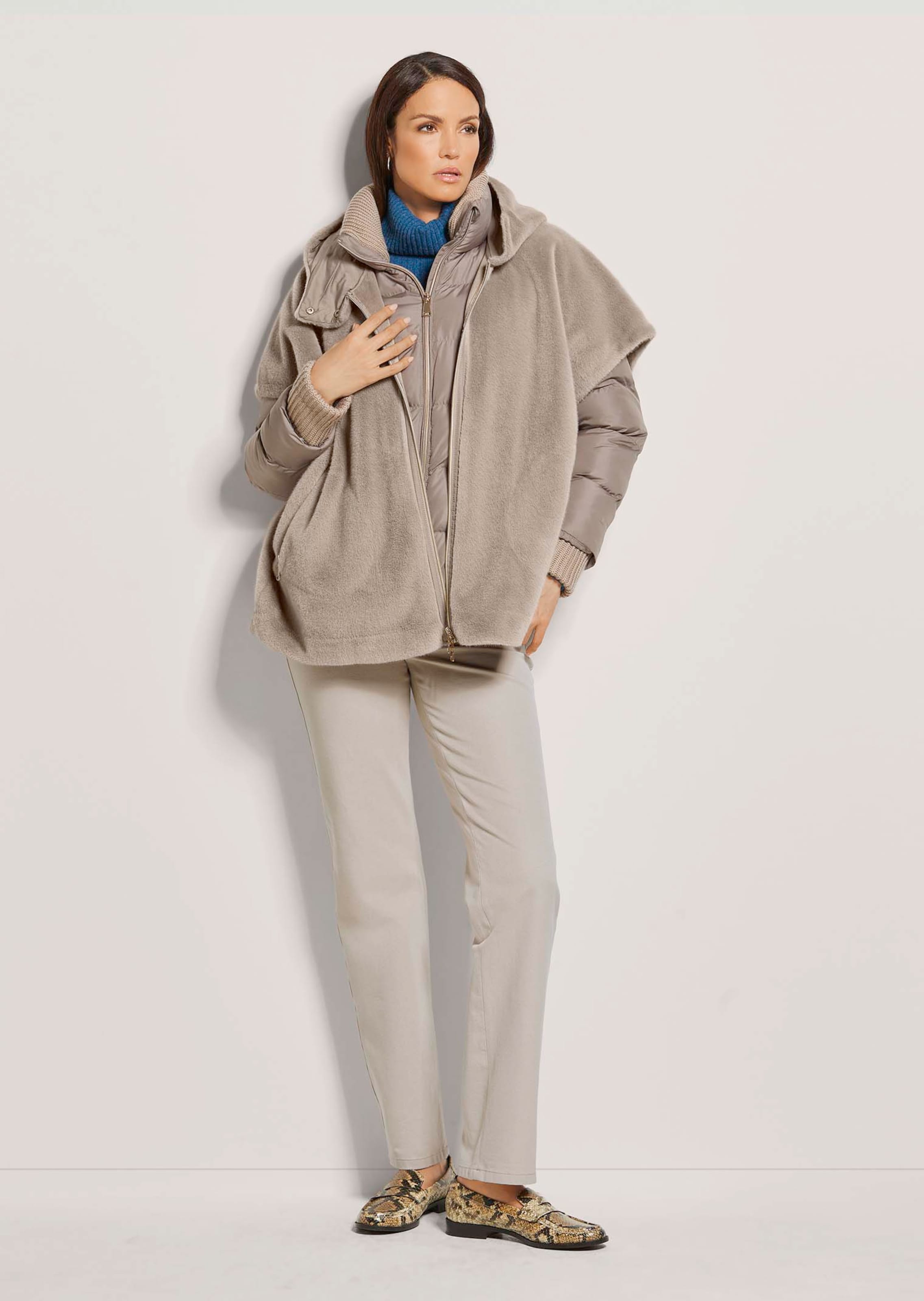 Poncho jacket in cappuccino | MADELEINE Fashion