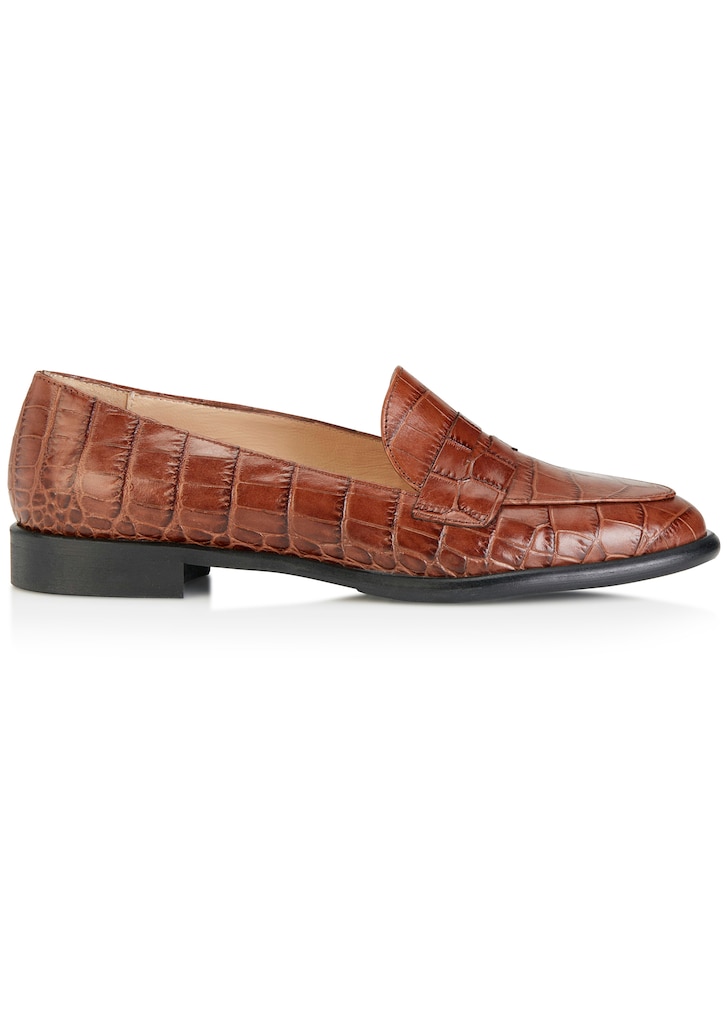 Leather moccasins with a reptile look 3