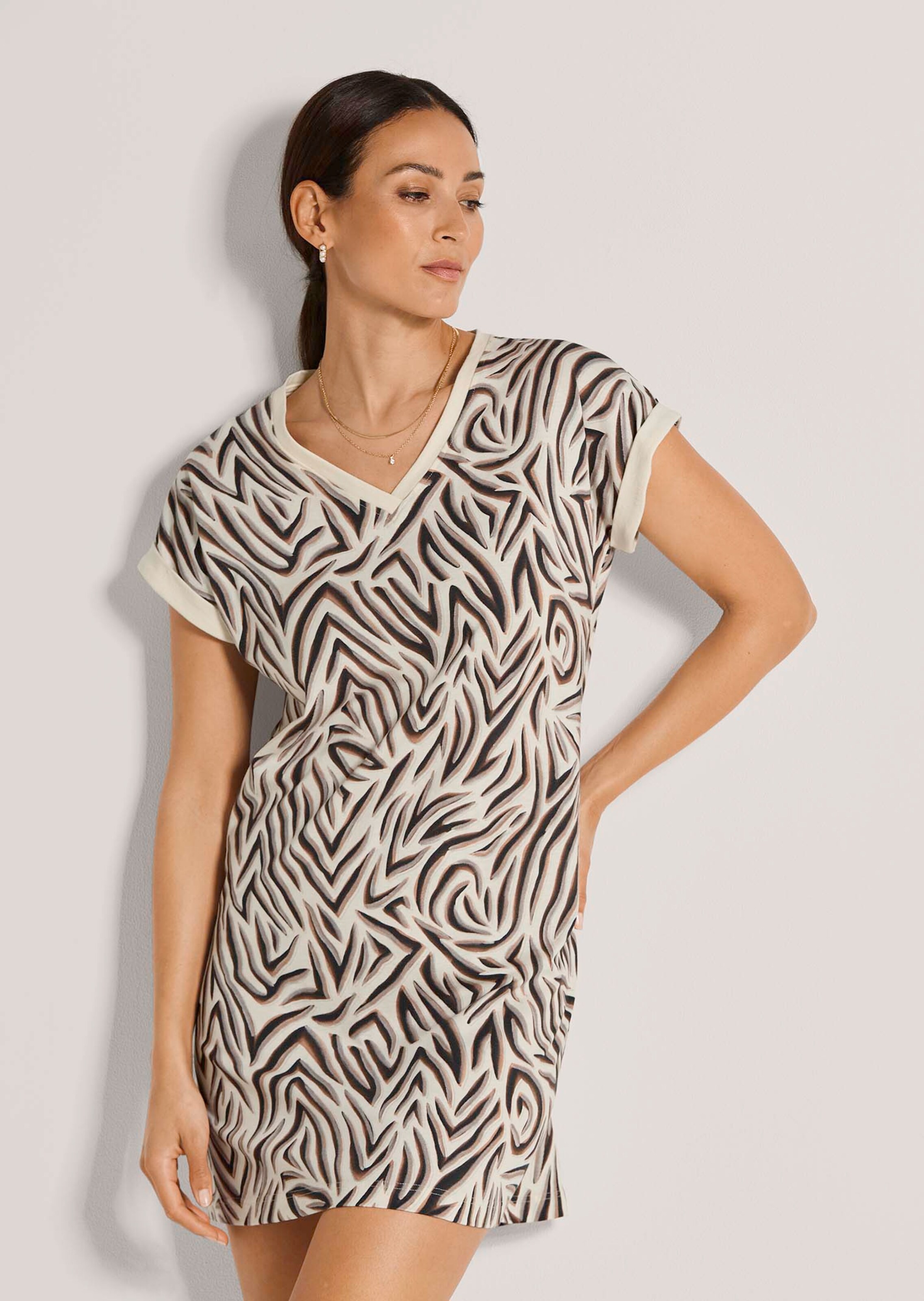 Nachthemd mit abstraktem Zebra-Druck