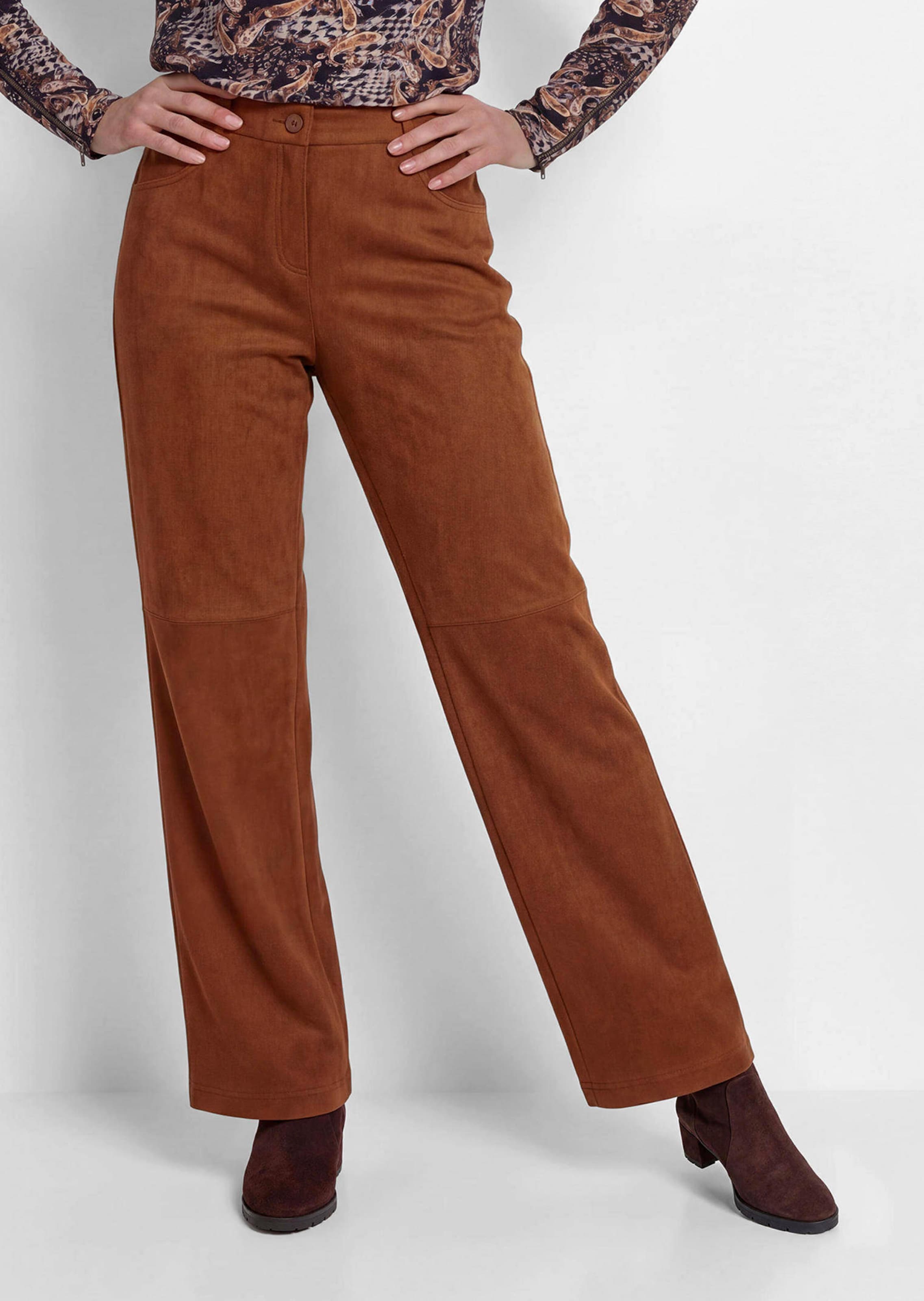 Ausgestellte Hose VERA in Veloursleder-Optik