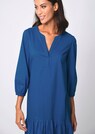 Kleid mit Volant aus schöner Lochspitze thumbnail 1